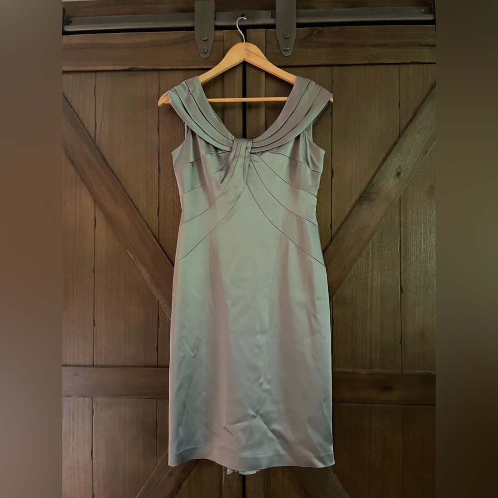 Women’s Elegant Metallic Gray Sleeveless Vintage Dress